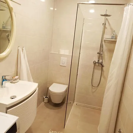 Nela Apartment Split