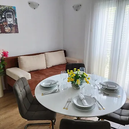 Nela Apartamento *